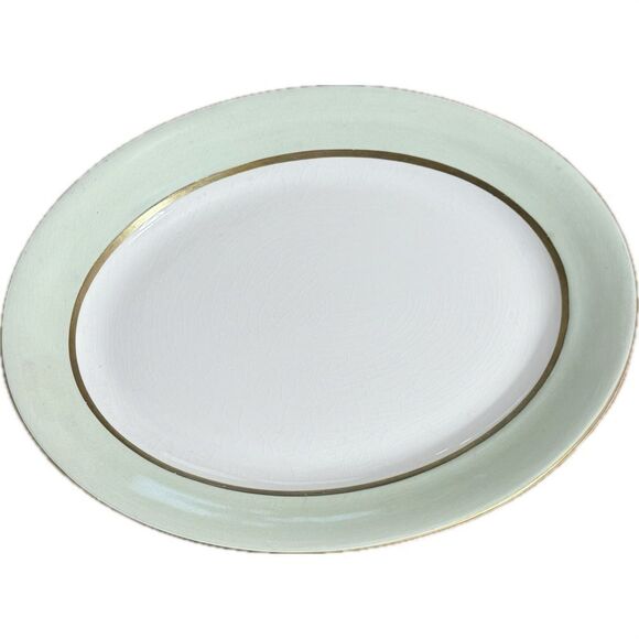 Elegant Oval Plate with Gold Trim - Picture 1 of 5